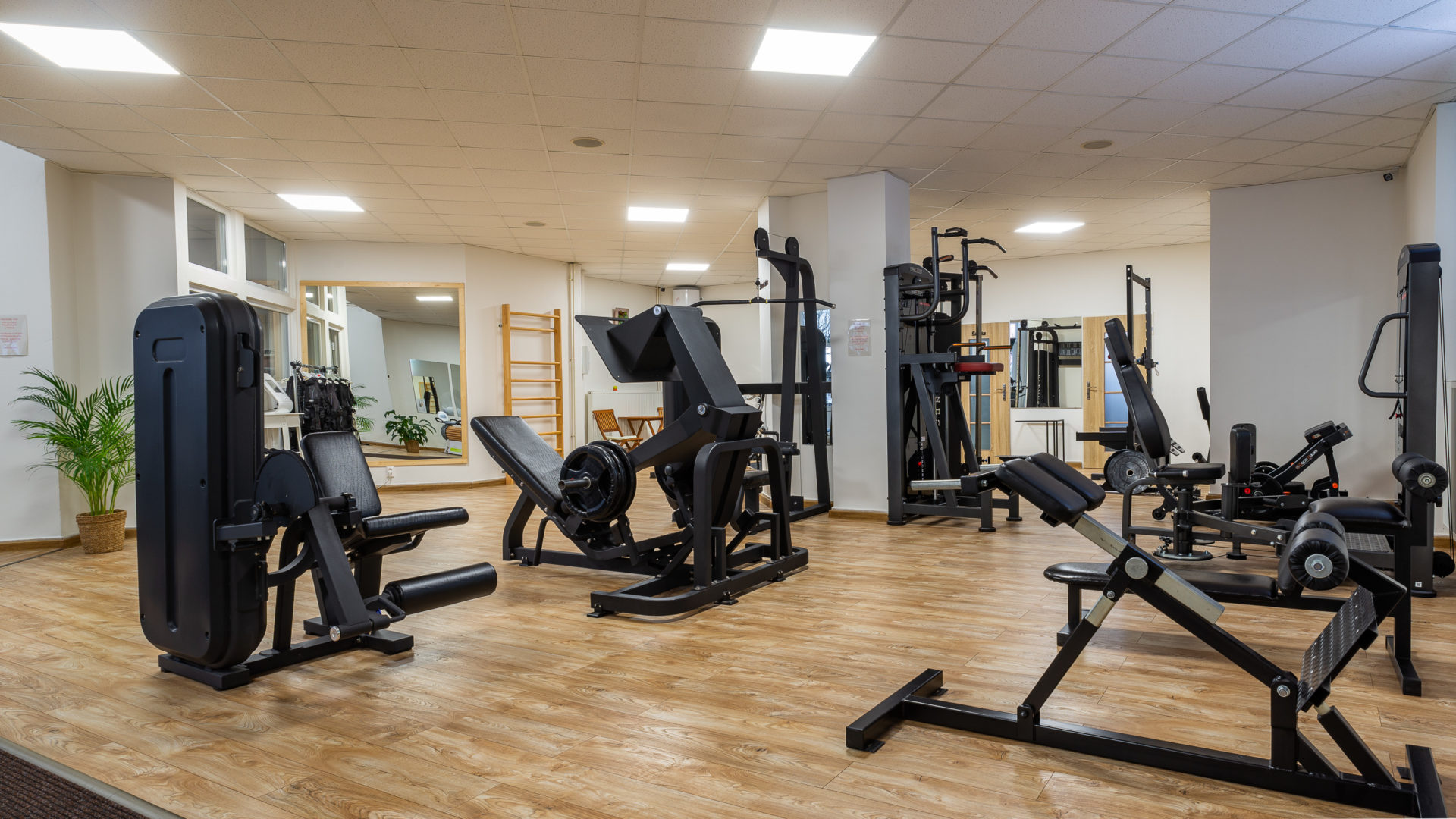 Ukážka fitness strojov vo Fitness zóne